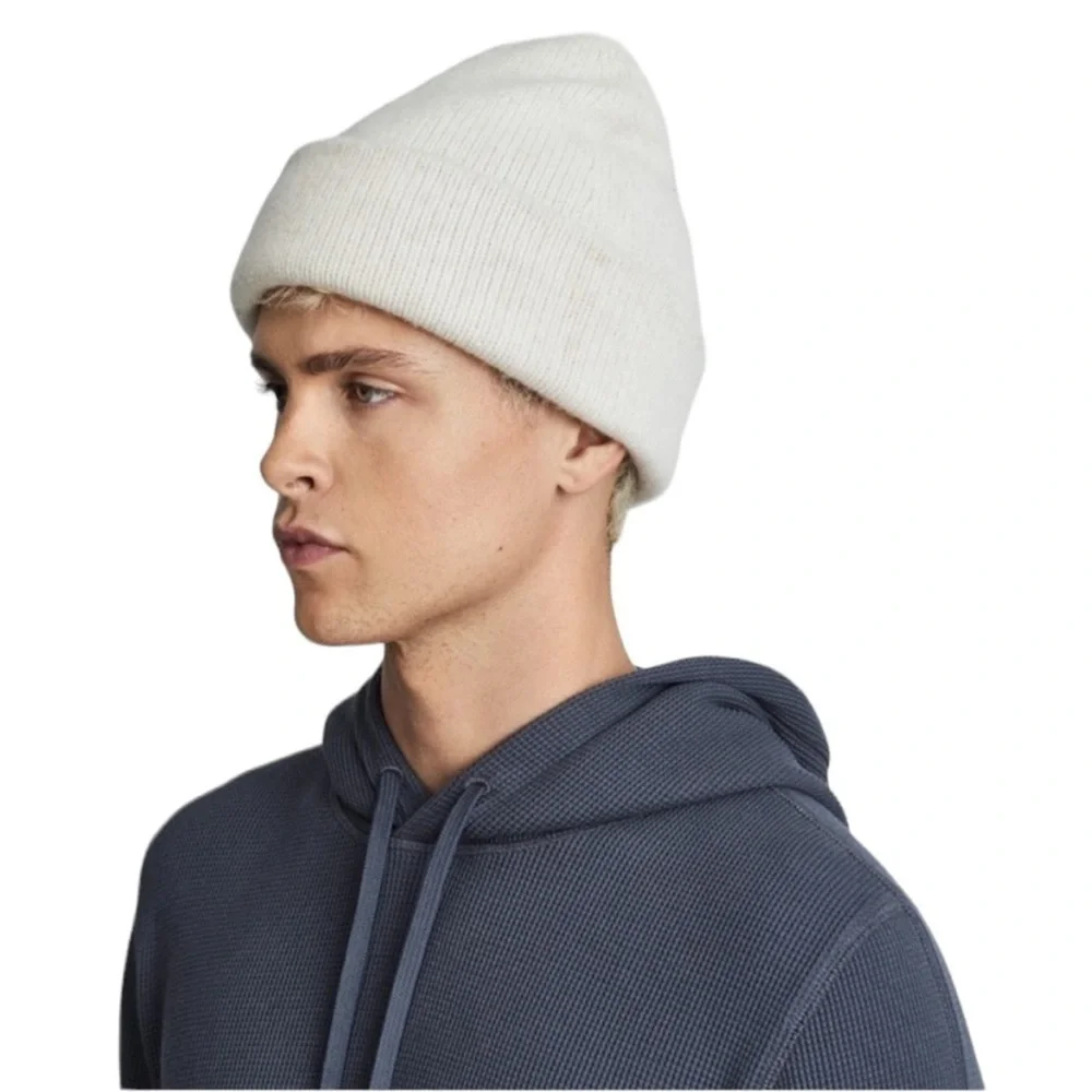 Everlane Felted Merino Wool Beanie Hat in Heathered Oat One Size NWT - Picture 2 of 9